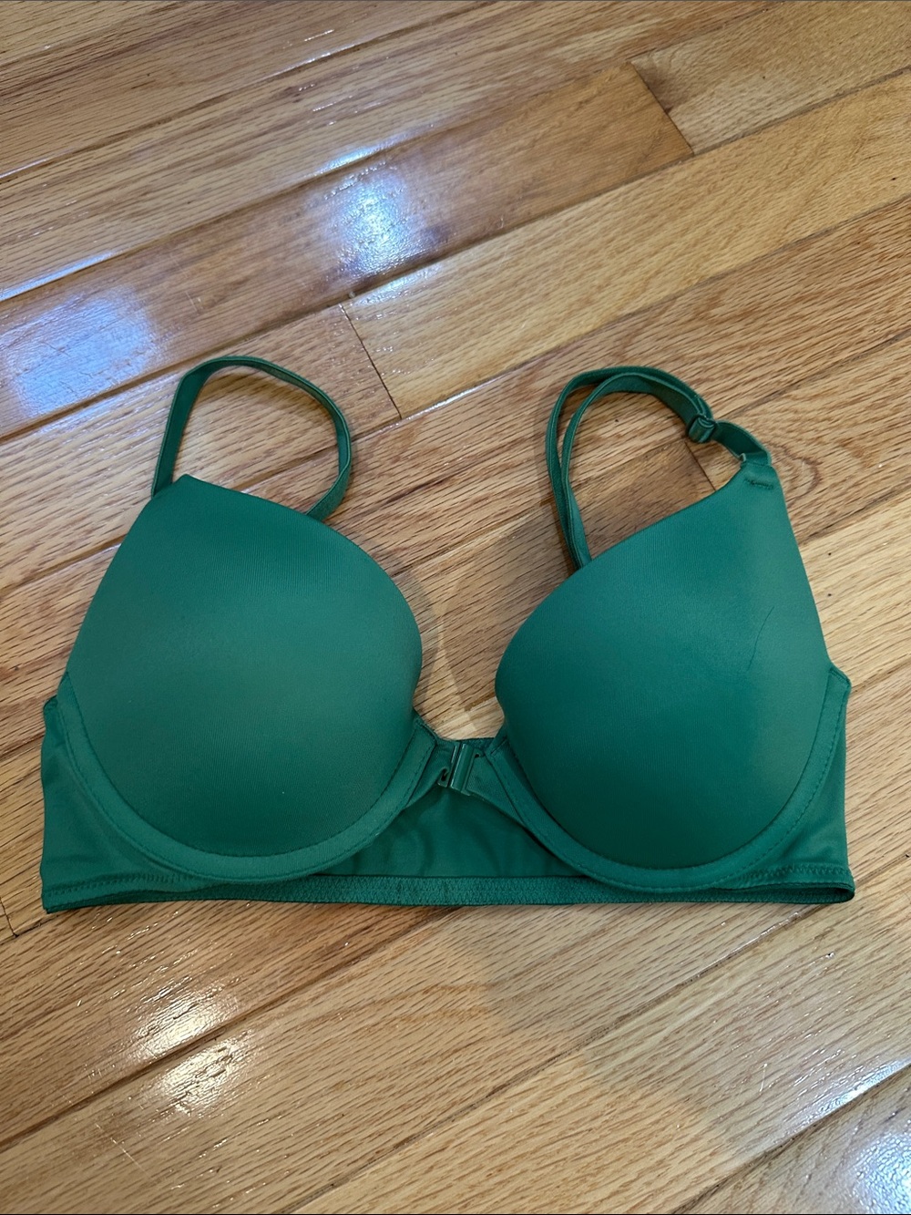 Green Smooth T-Shirt Bra with Light Padding